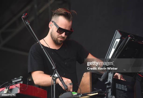 Jon George Singer 8,918 Jon George Photos & High Res Pictures - Getty Images
