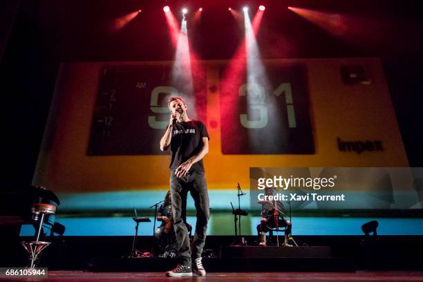 Pau Dones of Jarabe de Palo performs in concert at Gran Teatre del Liceu during Festival Mil.leni on May 20, 2017 in Barcelona, Spain.