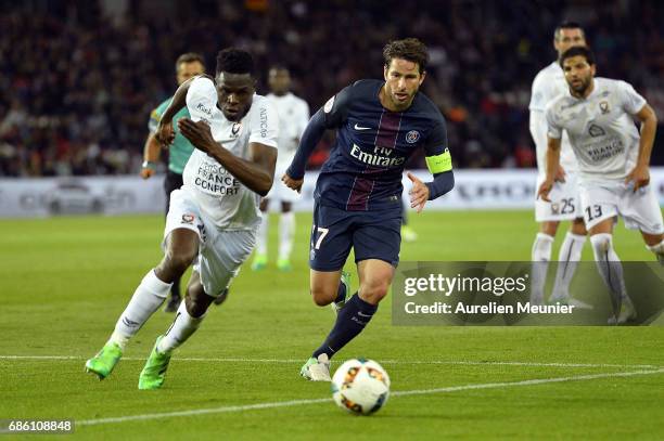 Maxwell of Paris Saint-Germain fights ball during the Ligue 1 match between Paris Saint-Germain and SM Caen at Parc des Princes on May 20, 2017 in...