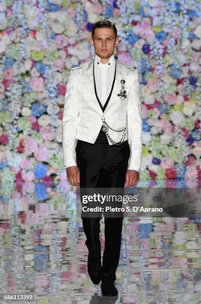 Model walks the runway of the Carlo Pignatelli Haute Couture fashion show on May 20, 2017 in Milan, Italy.