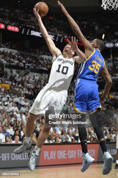 David Lee of the San Antonio Spurs shoots the ball against the Golden State Warriors in Game Three of the Western Conference Finals of the 2017 NBA...