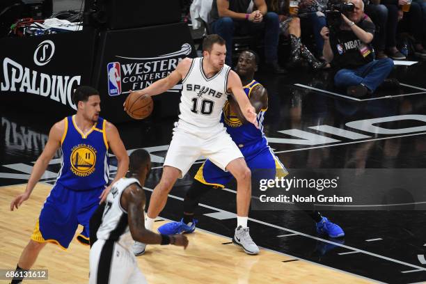 David Lee of the San Antonio Spurs handles the ball against the Golden State Warriors in Game Three of the Western Conference Finals of the 2017 NBA...