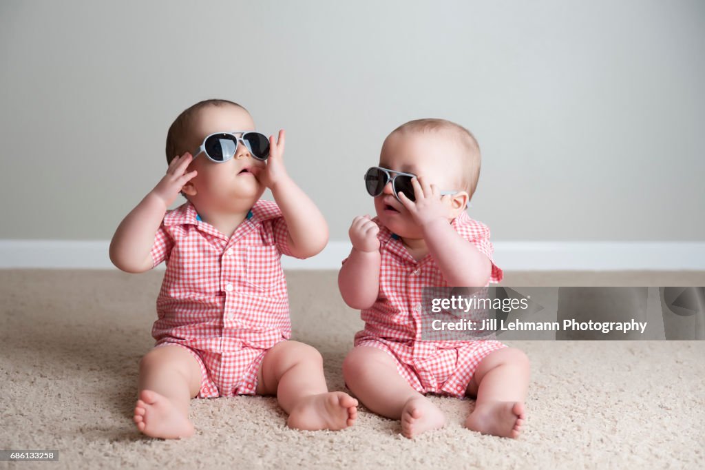 11 month old Fraternal Twin Boys Play Together with sunglasses