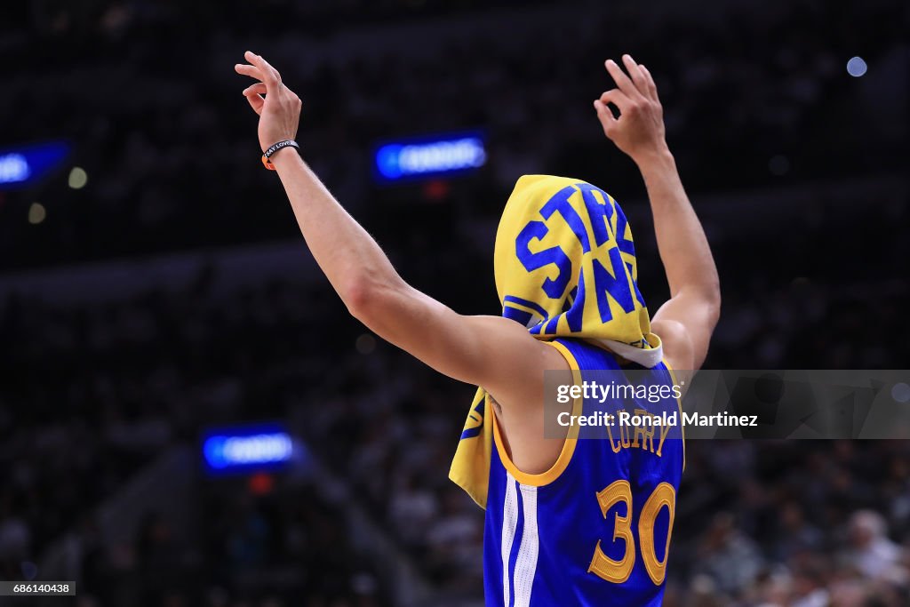 Golden State Warriors v San Antonio Spurs - Game Three