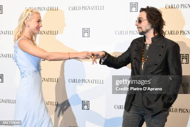 Francesco Sarcina e Clizia Incorvaia attends the Carlo Pignatelli Haute Couture fashion show on May 20, 2017 in Milan, Italy.