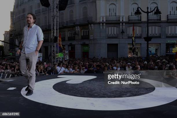 Leader of left-wing party Podemos Pablo Iglesias during a demonstration in Madrid on May 20, 2017 calling for vote of no confidence against Spanish...