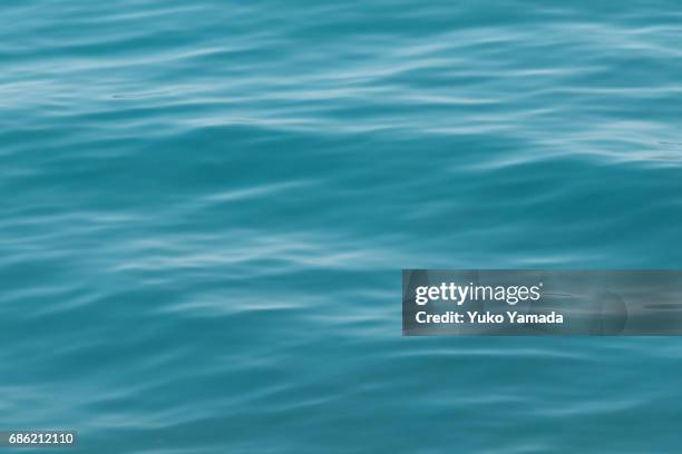 abstract patterns in nature - water waves - オーガニック stock-fotos und bilder