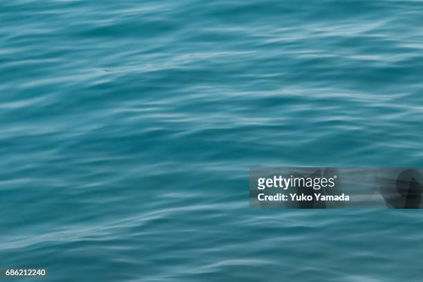 abstract patterns in nature - water waves - オーガニック stock-fotos und bilder