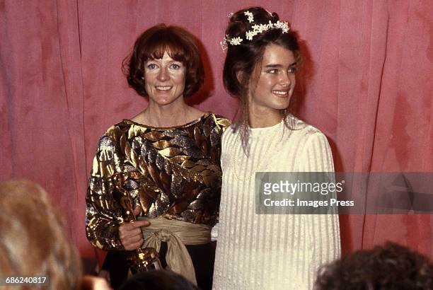 Maggie Smith and Brooke Shields attend the 51st Academy Awards circa 1979 in Los Angeles, California.