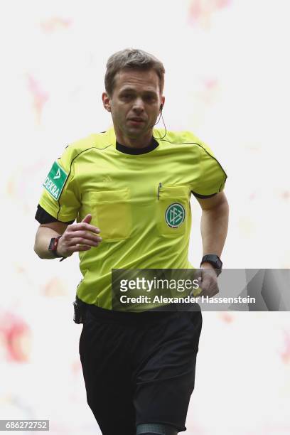 Referee Jochen Drees during the Bundesliga match between Bayern Muenchen and SC Freiburg at Allianz Arena on May 20, 2017 in Munich, Germany.