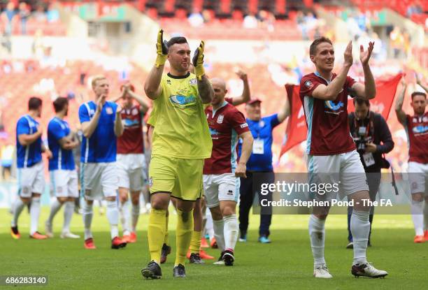 The South Shields team celebrate after The Buildbase FA Vase Final between South Shields and Cleethorpes Town at Wembley Stadium on May 21, 2017 in...