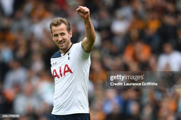 Harry Kane of Tottenham Hotspur scores his sides second goal during the Premier League match between Hull City and Tottenham Hotspur at the KC...