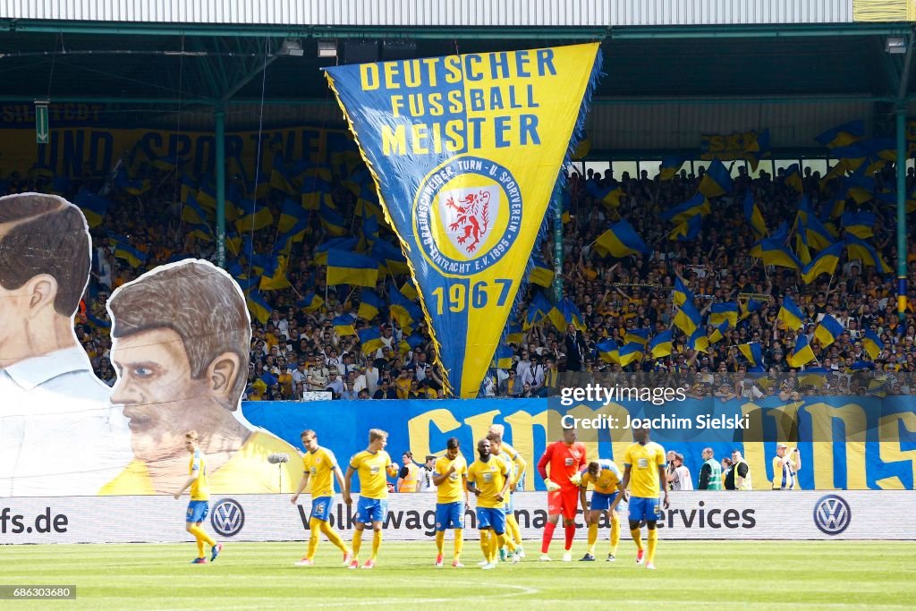 Eintracht Braunschweig v Karlsruher SC - Second Bundesliga