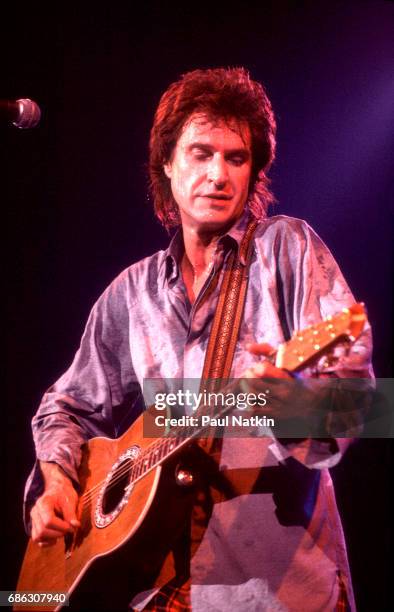 Ray Davies of the Kinks at the UIC Pavilion in Chicago, Illinois, December 2, 1984.