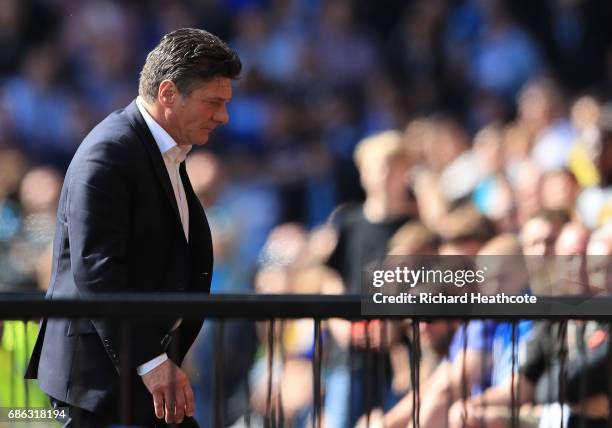 Walter Mazzarri, Manager of Watford reacts during the Premier League match between Watford and Manchester City at Vicarage Road on May 21, 2017 in...