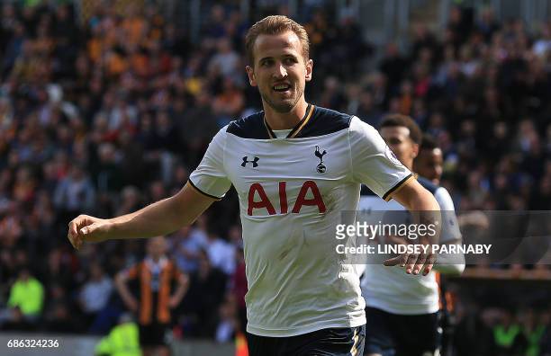 Tottenham Hotspur's English striker Harry Kane celebrates his hat trick after scoring his team's fifth goal during the English Premier League...