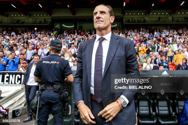 Valencia's head coach, Voro Gonzalez, stands during the Spanish League football match Valencia CF vs Villarreal CF at the Mestalla stadium in...