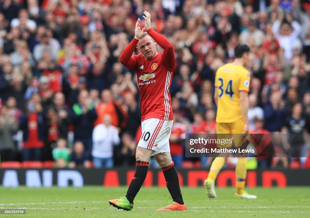 Manchester United v Crystal Palace - Premier League