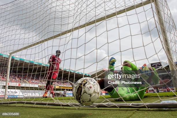 Mbaye Leye forward of SV Zulte Waregem and Parfait Junior Mandanda goalkeeper of Sporting Charleroi pictured at the goal of Henrik Dalsgaard defender...