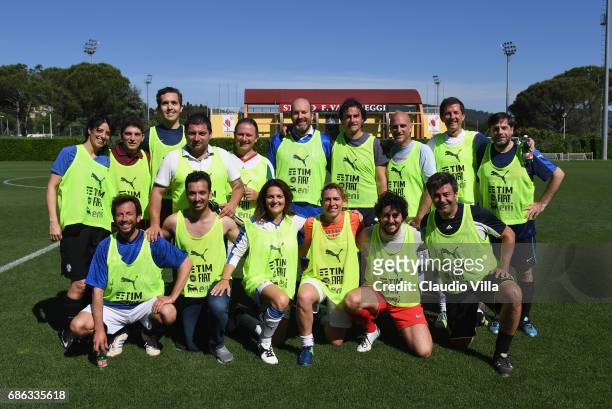 Team Yellow pose for a photo prior to the friendly match during the Italian Football Federation Kick Off Seminar on May 21, 2017 in Florence, Italy.