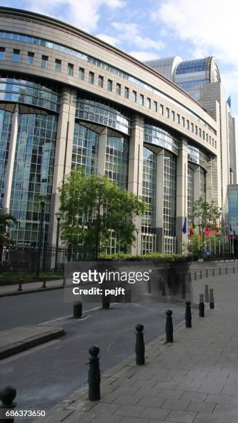 european parliament, brussels - pejft stock pictures, royalty-free photos & images