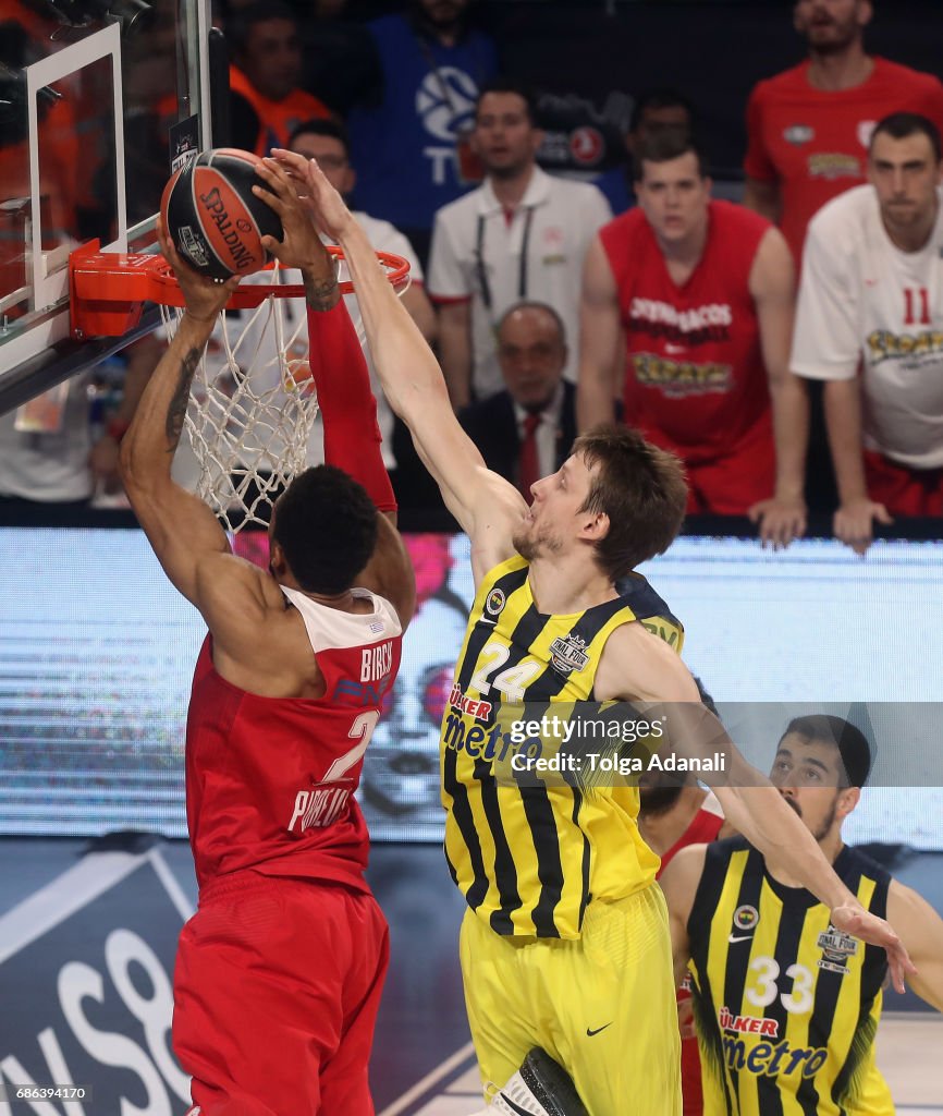 Fenerbahce Istanbul v Olympiacos Piraeus - Championship Game 2017 Turkish Airlines EuroLeague Final Four