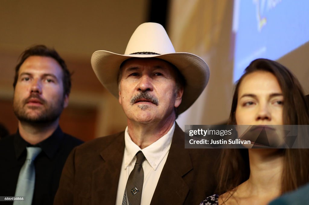 Bernie Sanders Campaigns With MT Democratic Congressional Candidate Rob Quist