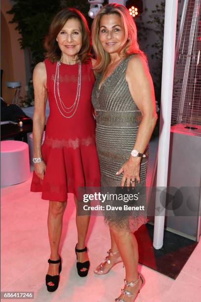 Debra Reuben and guest attend a dinner hosted by Jamie Reuben & Michael Kives with Arnold Schwarzenegger to celebrate Jean-Michel Cousteau's "Wonders...