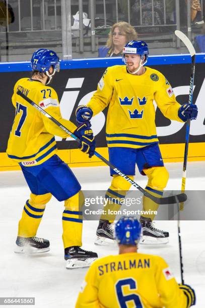 Joakim Nordstrom celebrates his goal with Victor Hedman during the Ice Hockey World Championship Semifinal between Sweden and Finland at Lanxess...