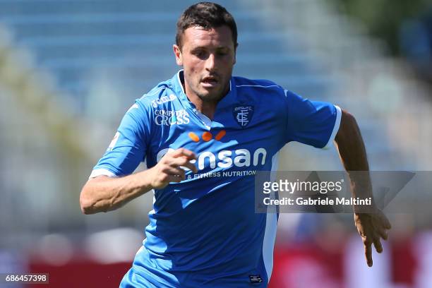 Manuel Pasqual of Empoli FC in action during the Serie A match between Empoli FC and Atalanta BC at Stadio Carlo Castellani on May 21, 2017 in...