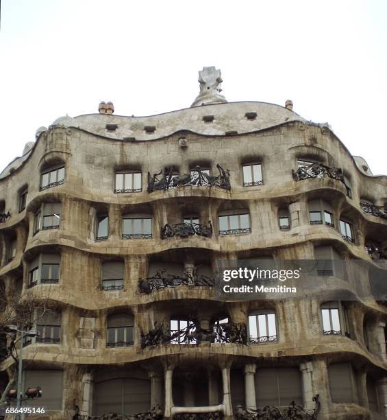 la pedrera - masterpiece mystery stockfoto's en -beelden