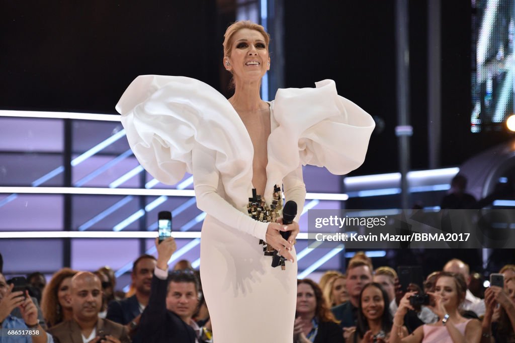 2017 Billboard Music Awards - Show