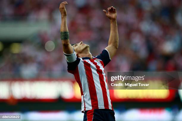 Alan Pulido of Chivas reacts after the semi final second leg match between Chivas and Toluca as part of the Torneo Clausura 2017 Liga MX at Chivas...