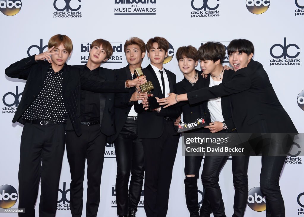 2017 Billboard Music Awards - Press Room