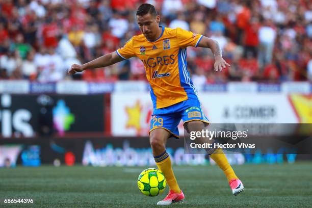 Jesus Dueñas of Tigres drives the ball during the semi finals second leg match between Tijuana and Tigres UANL as part of the Torneo Clausura 2017...