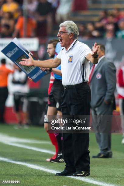 Ricardo Ferretti coach of Tigres reacts during the semi final second leg match between Tijuana and Tigres UANL as part of the Torneo Clausura 2017...