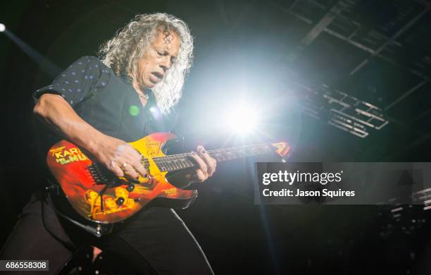 MUsician Kirk Hammett of Metallica performs at MAPFRE Stadium on May 21, 2017 in Columbus, Ohio.