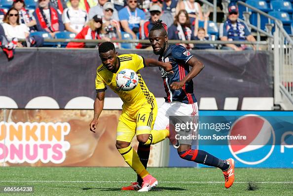 Columbus Crew defender Waylon Francis cuts off New England Revolution ...