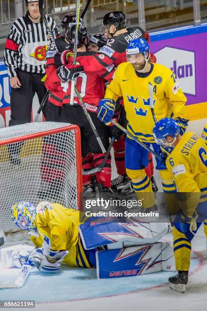 Ryan OReilly celebrates his goal with teammates during the Ice Hockey World Championship Gold medal game between Canada and Sweden at Lanxess Arena...