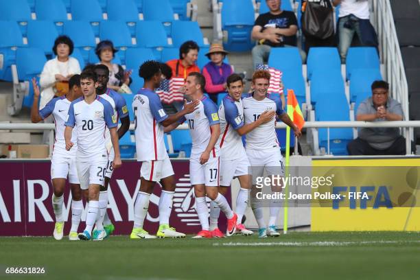 Joshua Sargent of USA celebrates with his team mates after scoring hids team's first goal during the FIFA U-20 World Cup Korea Republic 2017 group F...
