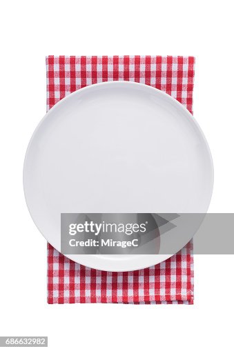 White Plate on Red Checked Pattern Tablecloth White Plate on Red Checked Pattern Tablecloth