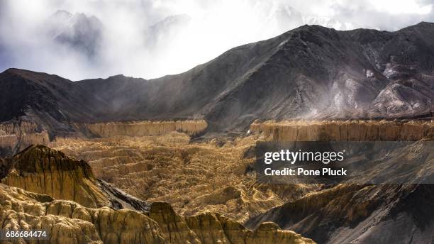 moon land of lamayuru leh, india. - bagpack stock pictures, royalty-free photos & images