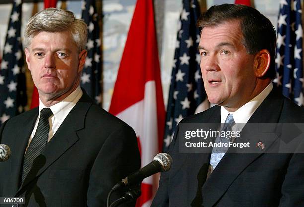 Hd Tom Ridge 166 Andre Bord Stock Photos, High-Res Pictures, and Images - Getty Images