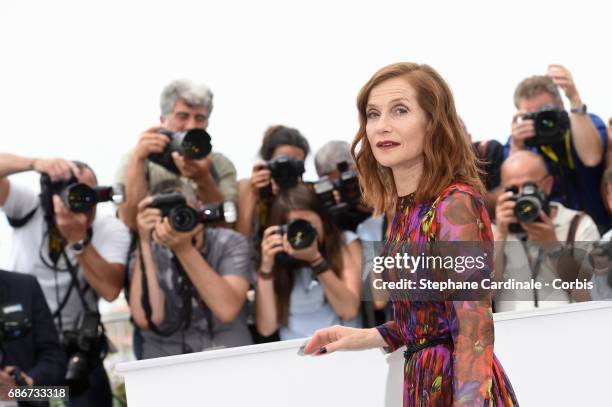 Isabelle Huppert attends the "Happy End" photocall during the 70th annual Cannes Film Festival at Palais des Festivals on May 22, 2017 in Cannes,...