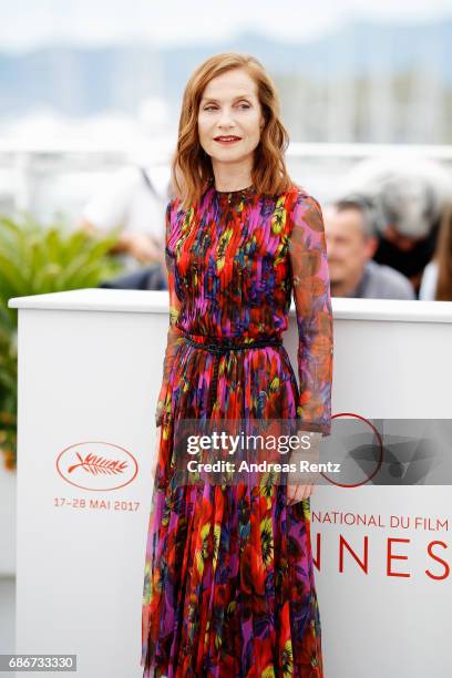 Isabelle Huppert attends the "Happy End" photocall during the 70th annual Cannes Film Festival at Palais des Festivals on May 22, 2017 in Cannes,...