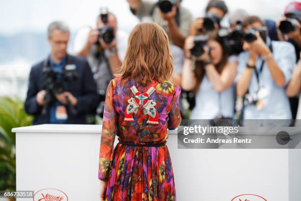 Isabelle Huppert attends the "Happy End" photocall during the 70th annual Cannes Film Festival at Palais des Festivals on May 22, 2017 in Cannes,...