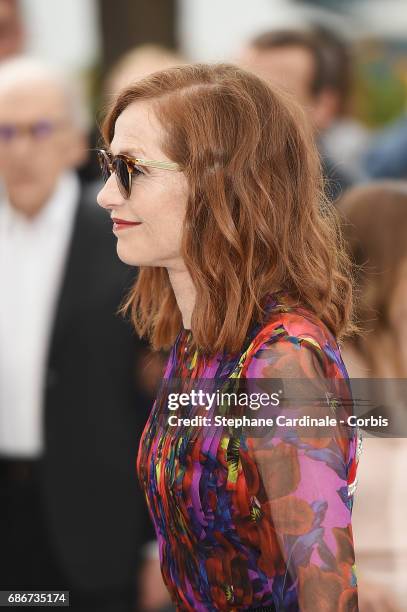 Isabelle Huppert attends the "Happy End" photocall during the 70th annual Cannes Film Festival at Palais des Festivals on May 22, 2017 in Cannes,...