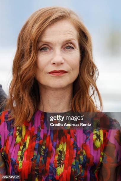 Isabelle Huppert attends the "Happy End" photocall during the 70th annual Cannes Film Festival at Palais des Festivals on May 22, 2017 in Cannes,...