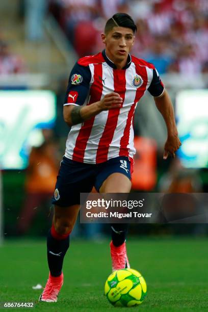 Alan Pulido of Chivas drives the ball during the semi final second leg match between Chivas and Toluca as part of the Torneo Clausura 2017 Liga MX at...
