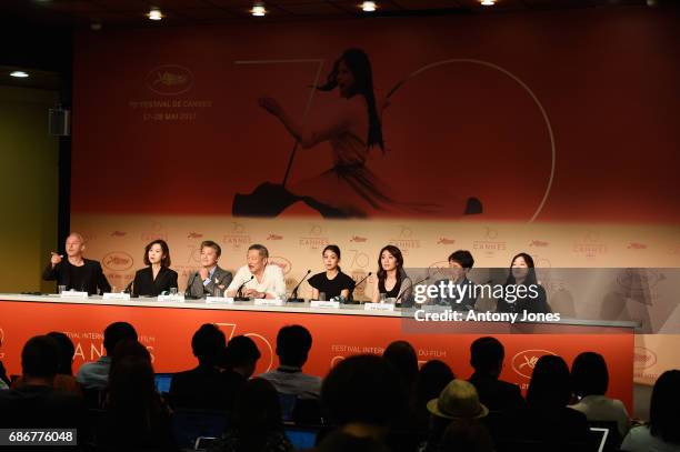 Journalist Yves Montmayeur, South Korean actress Kim Sae-byeok, South Korean actor Kwon Hae-hyo, South Korean director Hong Sangsoo, South Korean...